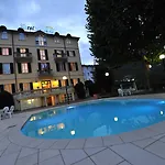 Caroline 酒店 Brusimpiano