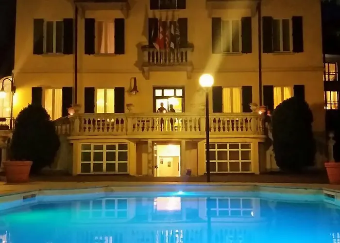 Caroline Otel 4*