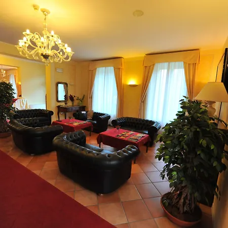Hotel Caroline 4*
