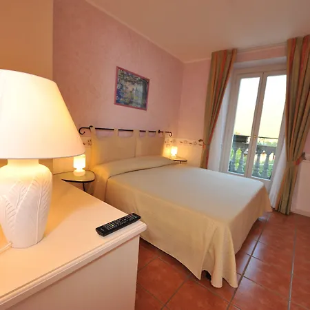 Caroline Hotel
