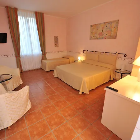 Caroline 4* Brusimpiano