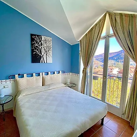 Caroline Hotel 4*