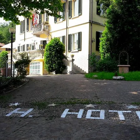 Caroline Hotel