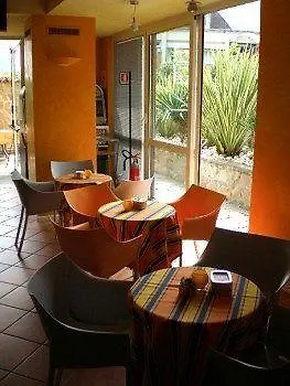 Caroline Hotel 4*