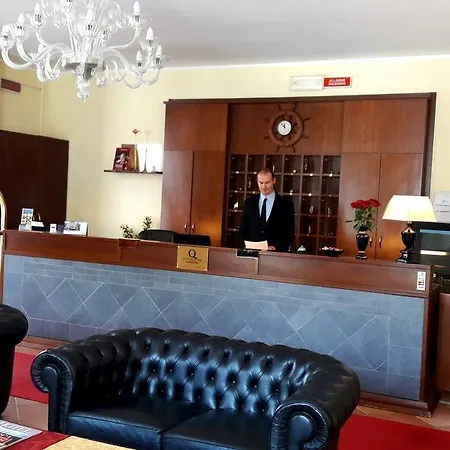 Caroline Hotel 4*