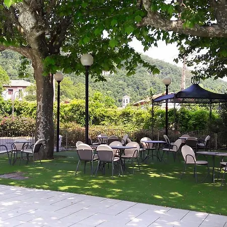 Caroline Hotel 4*