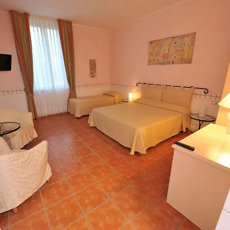 Hotel Caroline 4*