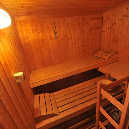 Hotel Caroline 4*